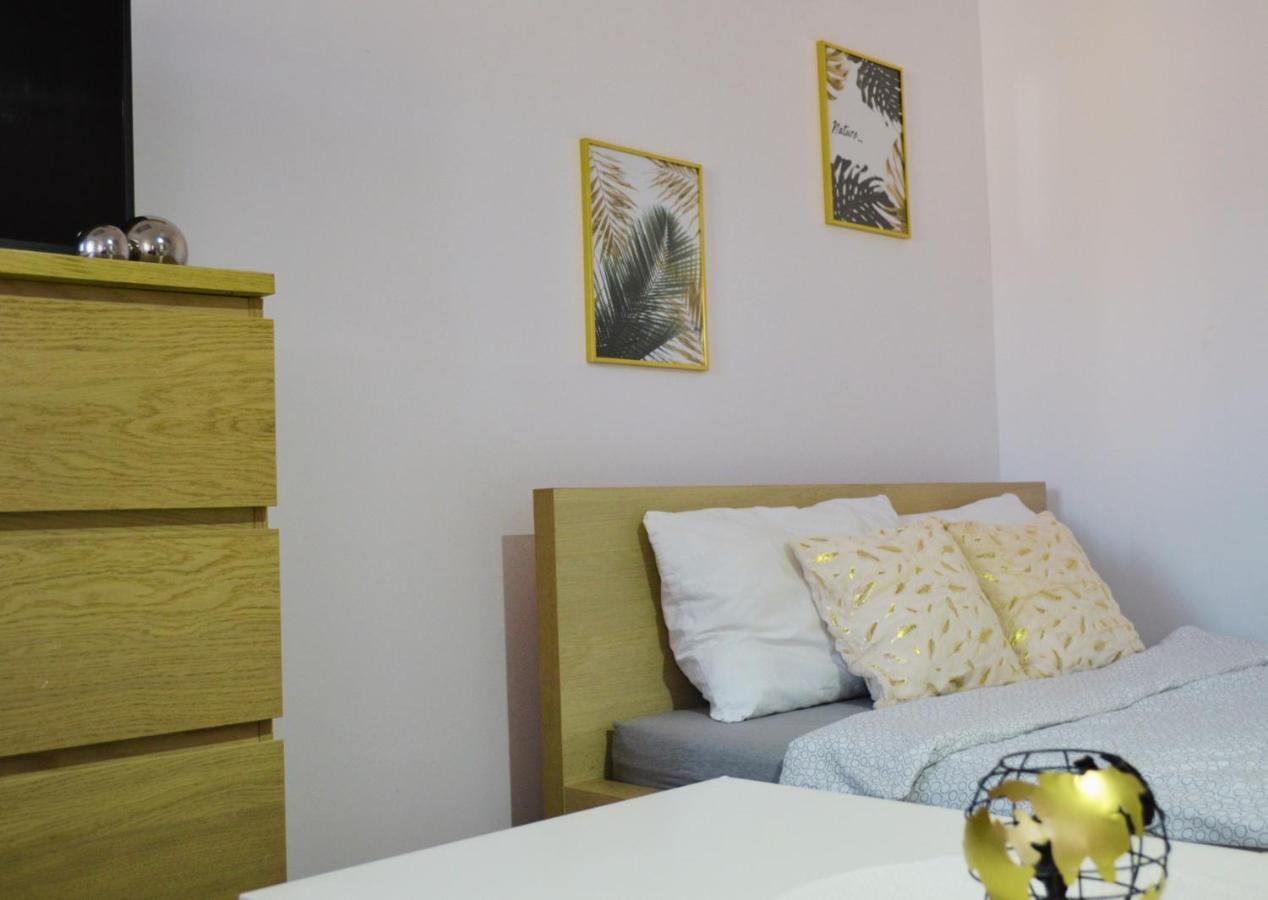Apartament Poznan Extra Zone Екстериор снимка